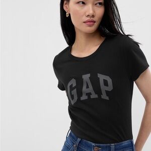Gap Logo Tshirt